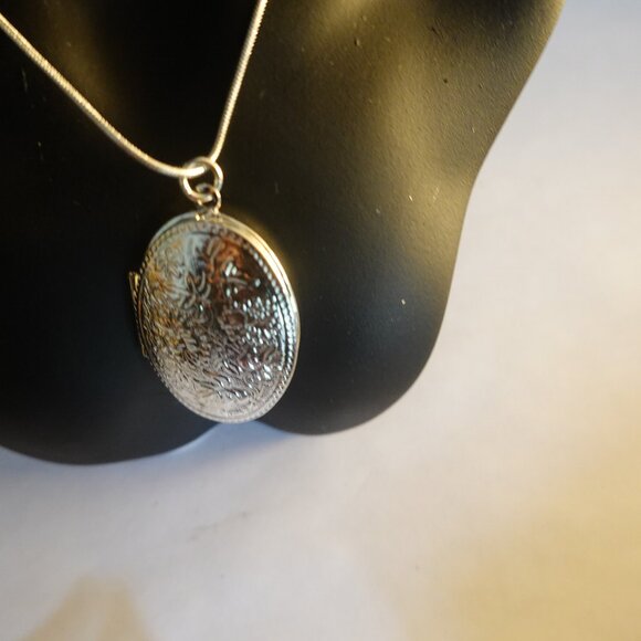 Sterling Silver Locket Necklace - Picture 1 of 2
